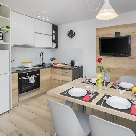 App***max Apartament Pula